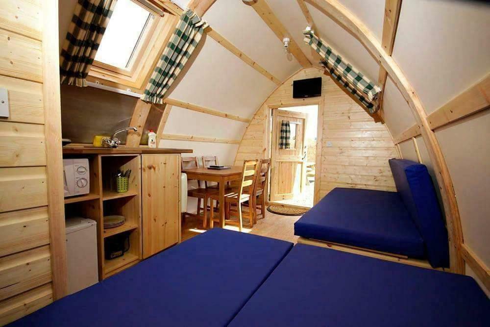 Causeway Coast Wigwams Hotel Bushmills Exterior photo